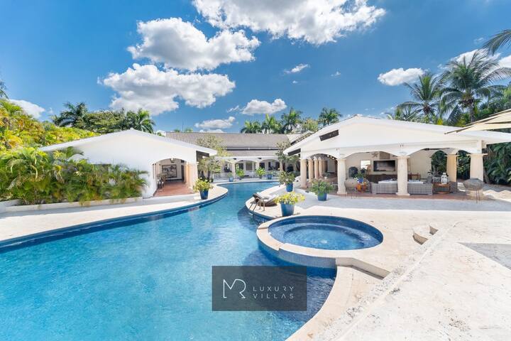 MR Luxury Villas managed Airbnb listing 1