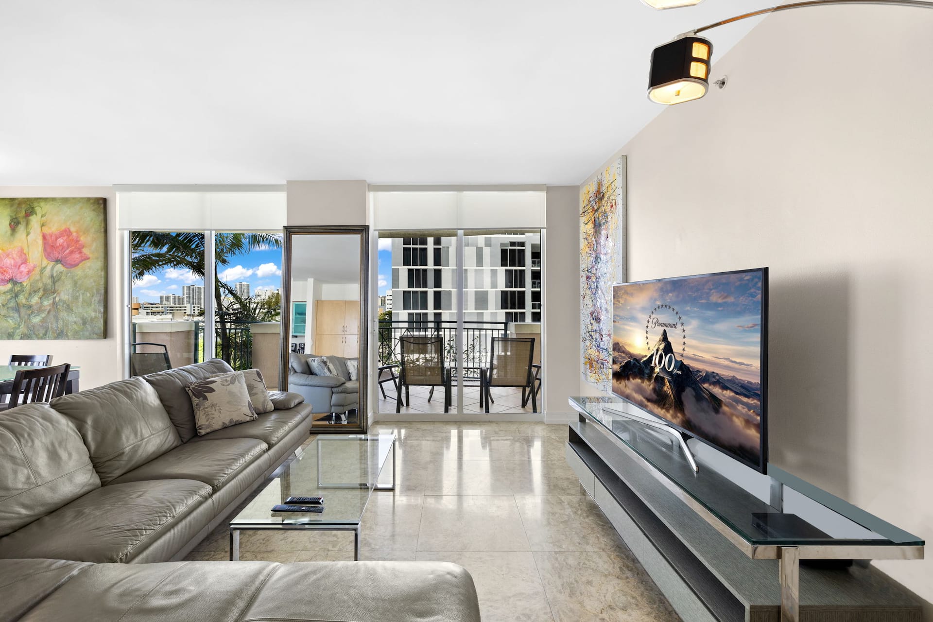 Dream View D – Ocean/City View + Free Parking