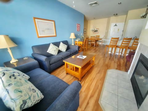 220- Family Friendly Two Bedroom Condo Suite