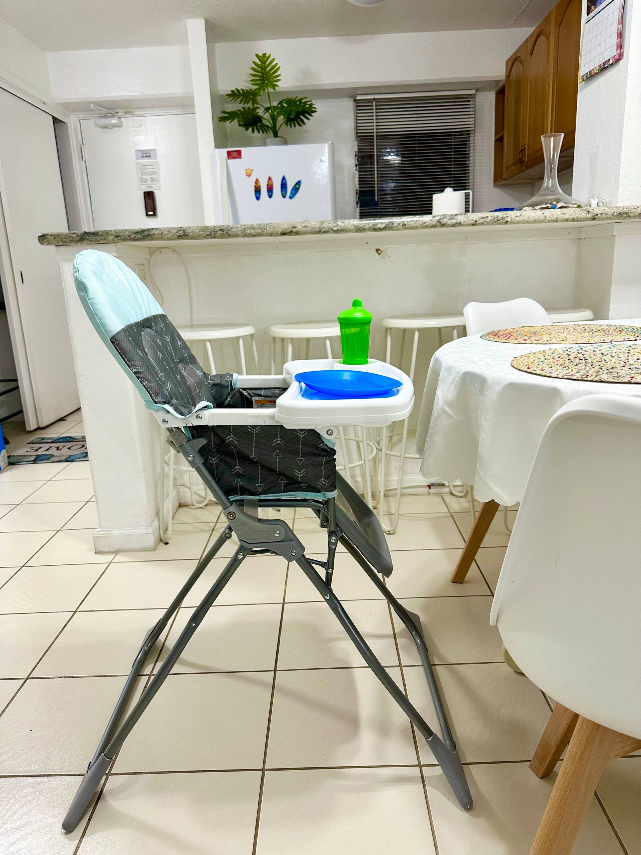 Condo in Honolulu · ★4.75 · 2 bedrooms · 3 beds · 1 private bath - Image 16