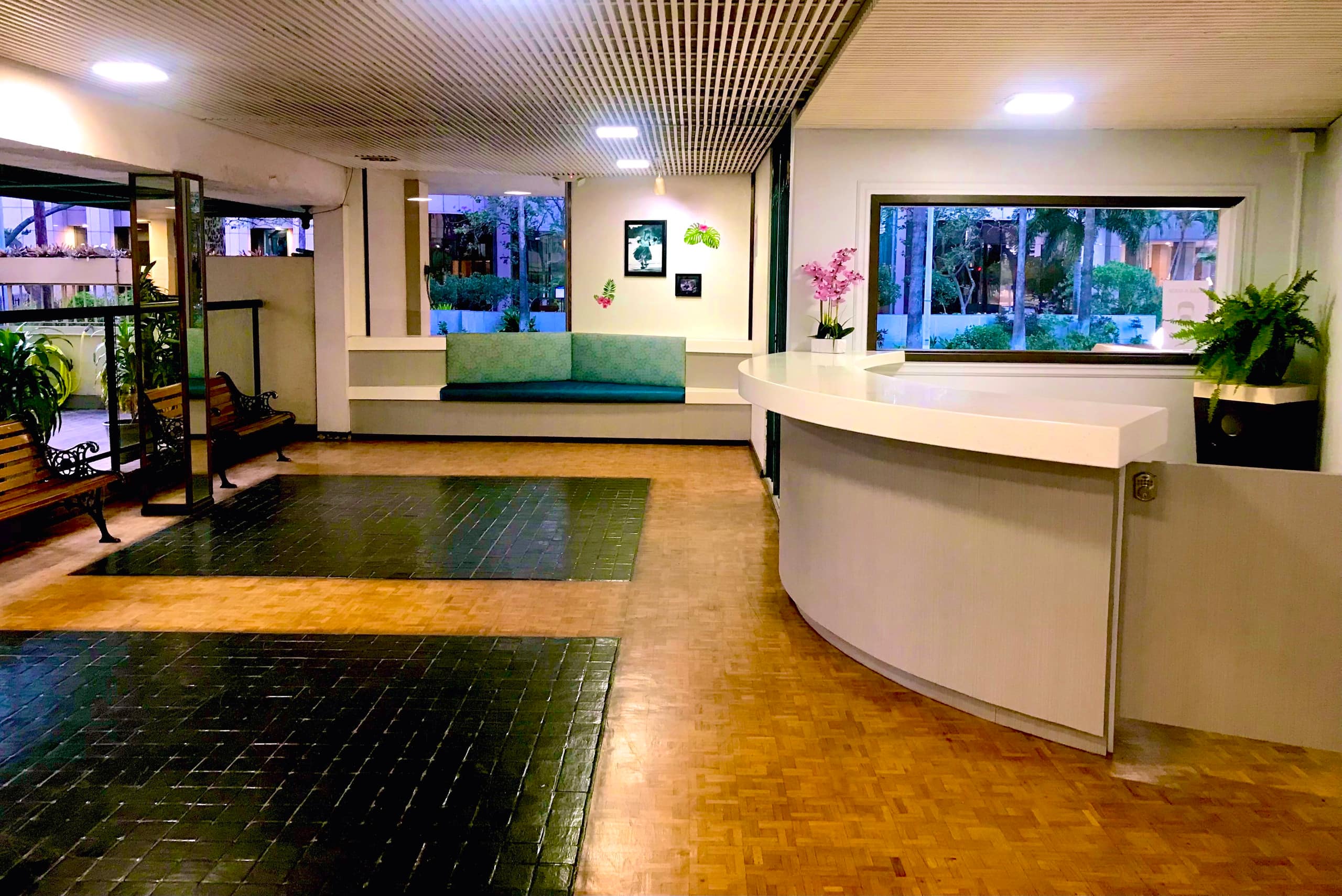 Condo in Honolulu · ★4.75 · 2 bedrooms · 3 beds · 1 private bath - Image 36