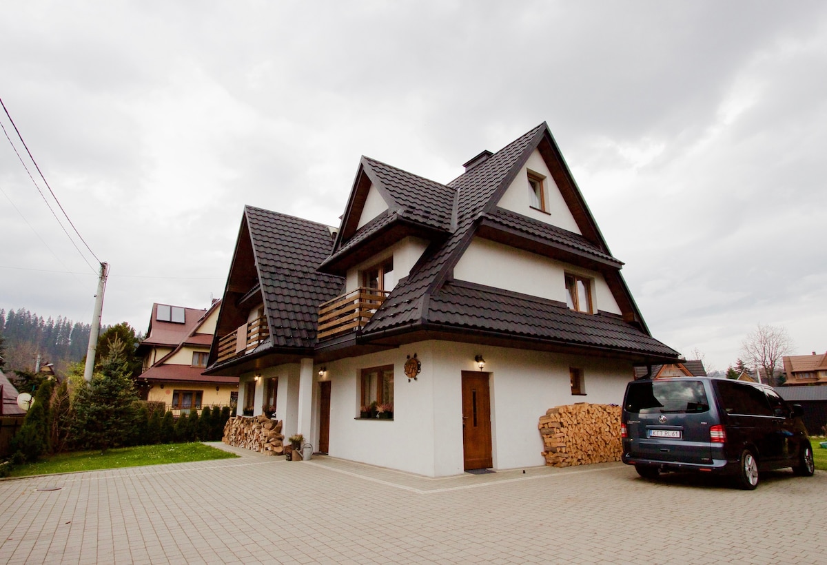 Białka Tatrzańska Vacation Rentals & Homes - Lesser Poland Voivodeship,  Poland | Airbnb