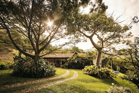 Spectacular hacienda in condominium in Santa Elena