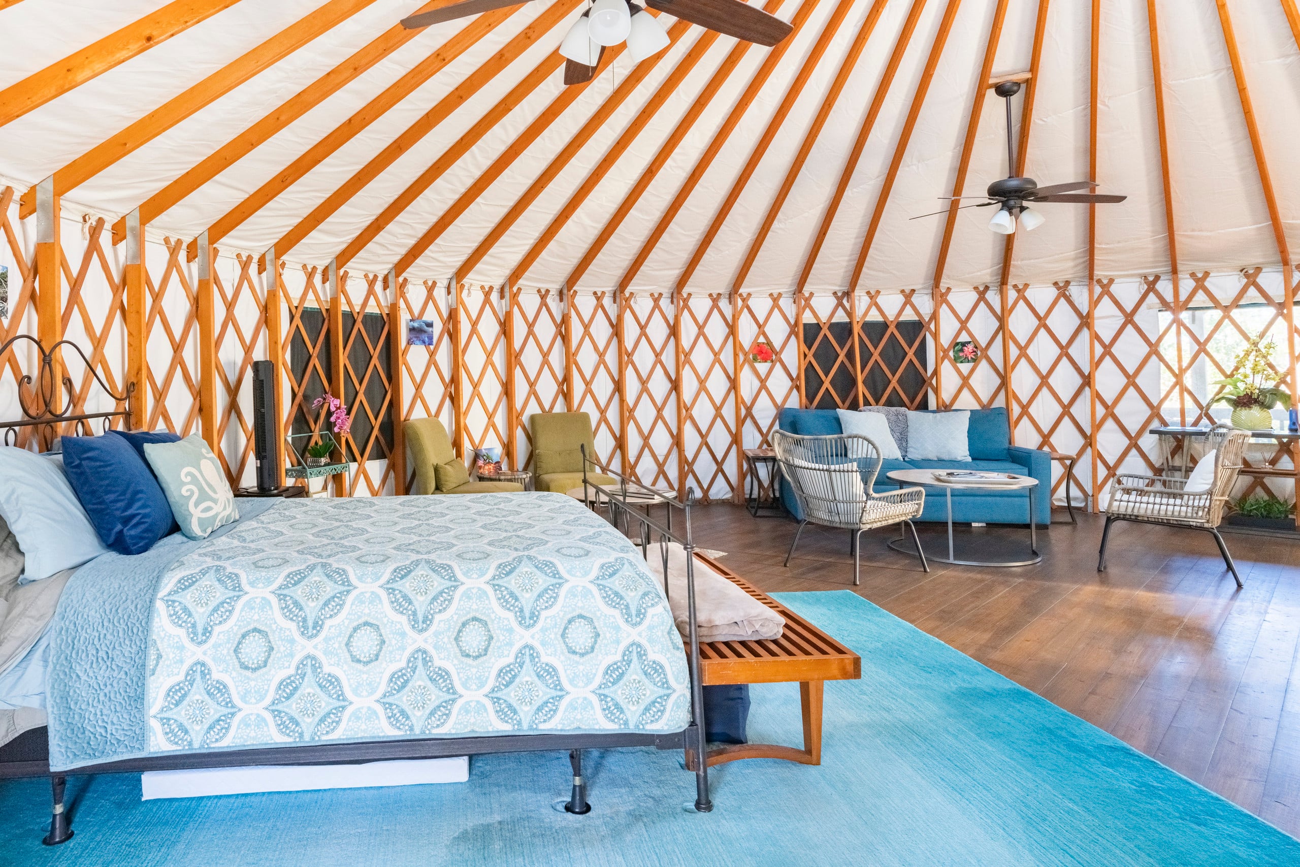 Stylish Yurt - Photo 6