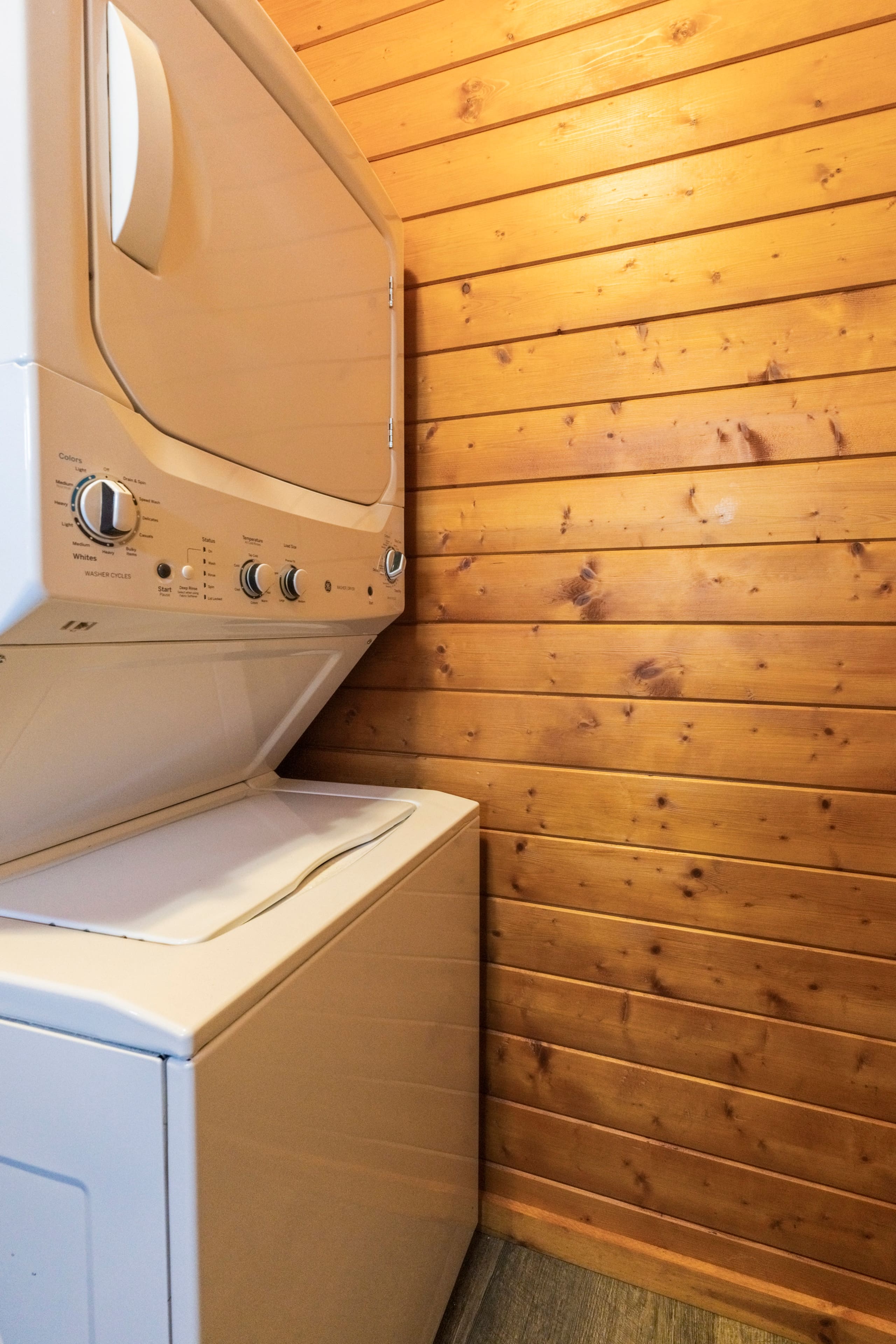 Stylish Yurt - Photo 17
