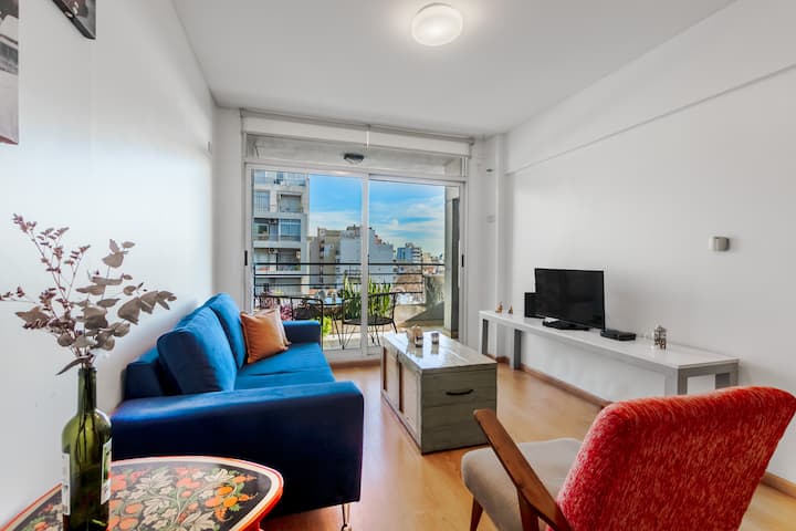 Departamento amoblado de 3 ambientes con balcón en Chacarita