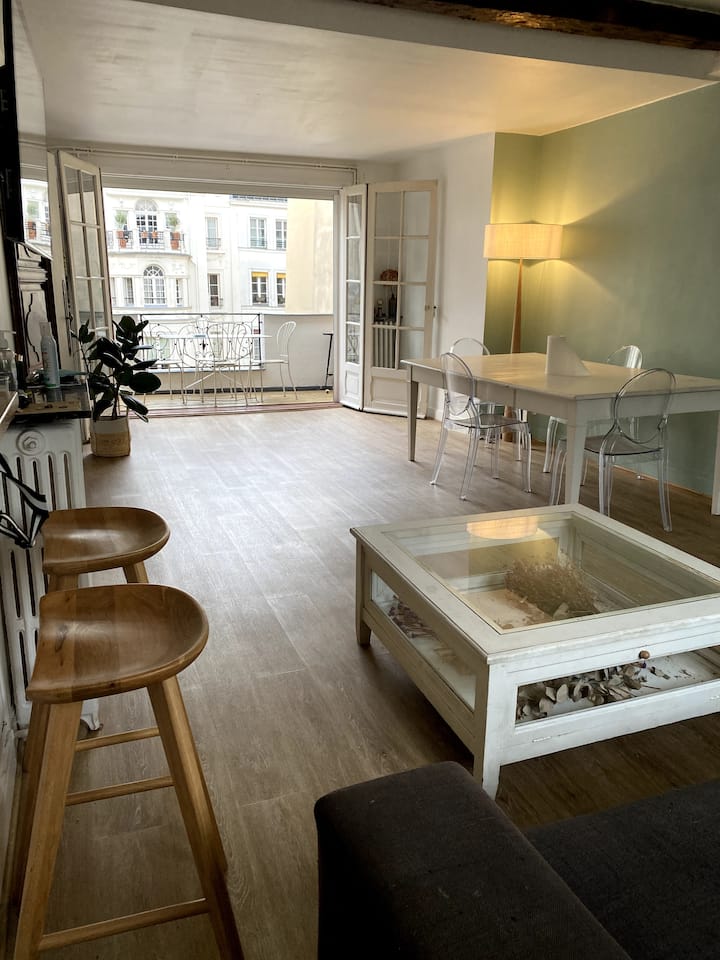 Beautiful Apartment In St-germain-des-prés - Paris