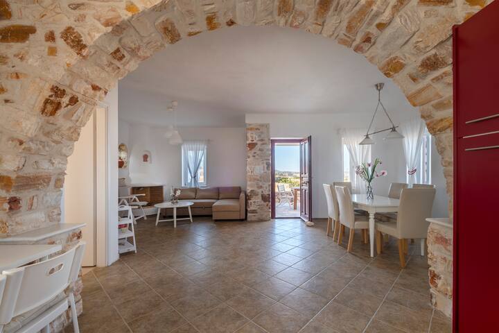 Stone Villas Kontiani (Red Villa)