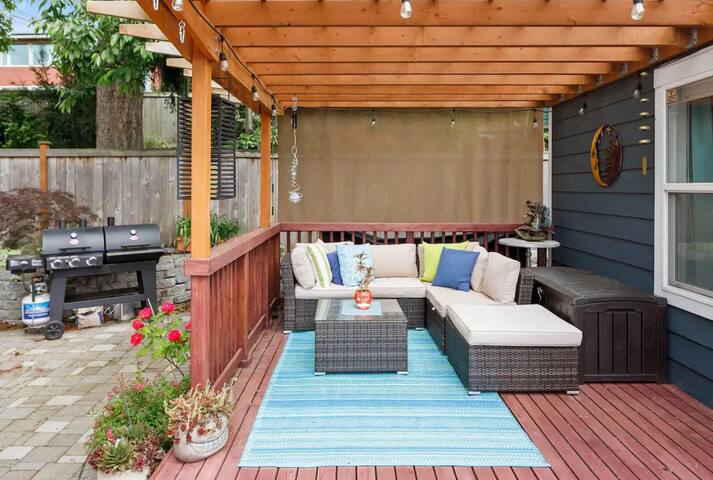 Blue Oasis_Amazing Olympic Views gallery image 4