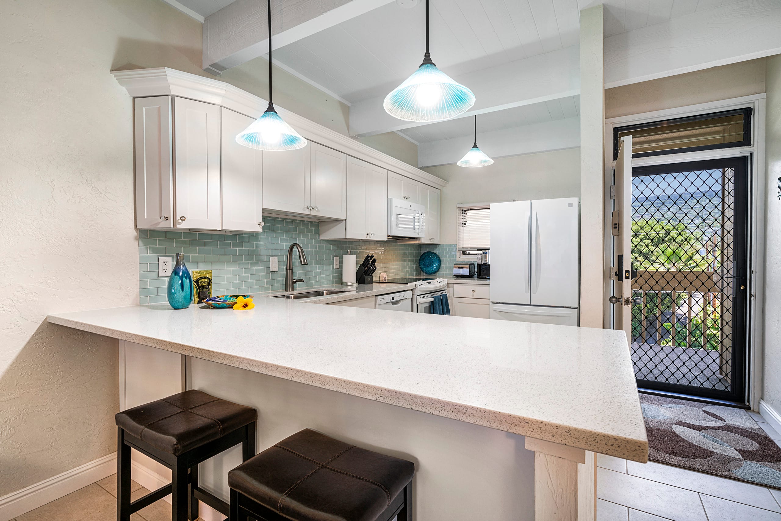 Condo in Kailua-Kona · ★4.99 · 2 bedrooms · 2 beds · 2 baths - Image 6