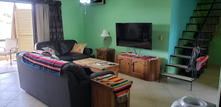 3 Bdrm - 5 Mins To Beach Access, Shops - Golf View - San José del Cabo