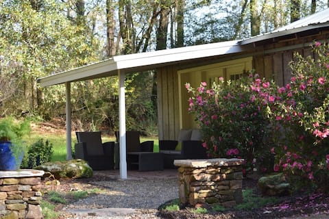 Top Airbnb: Four Oaks Farm peaceful retreat in nature in Conyers