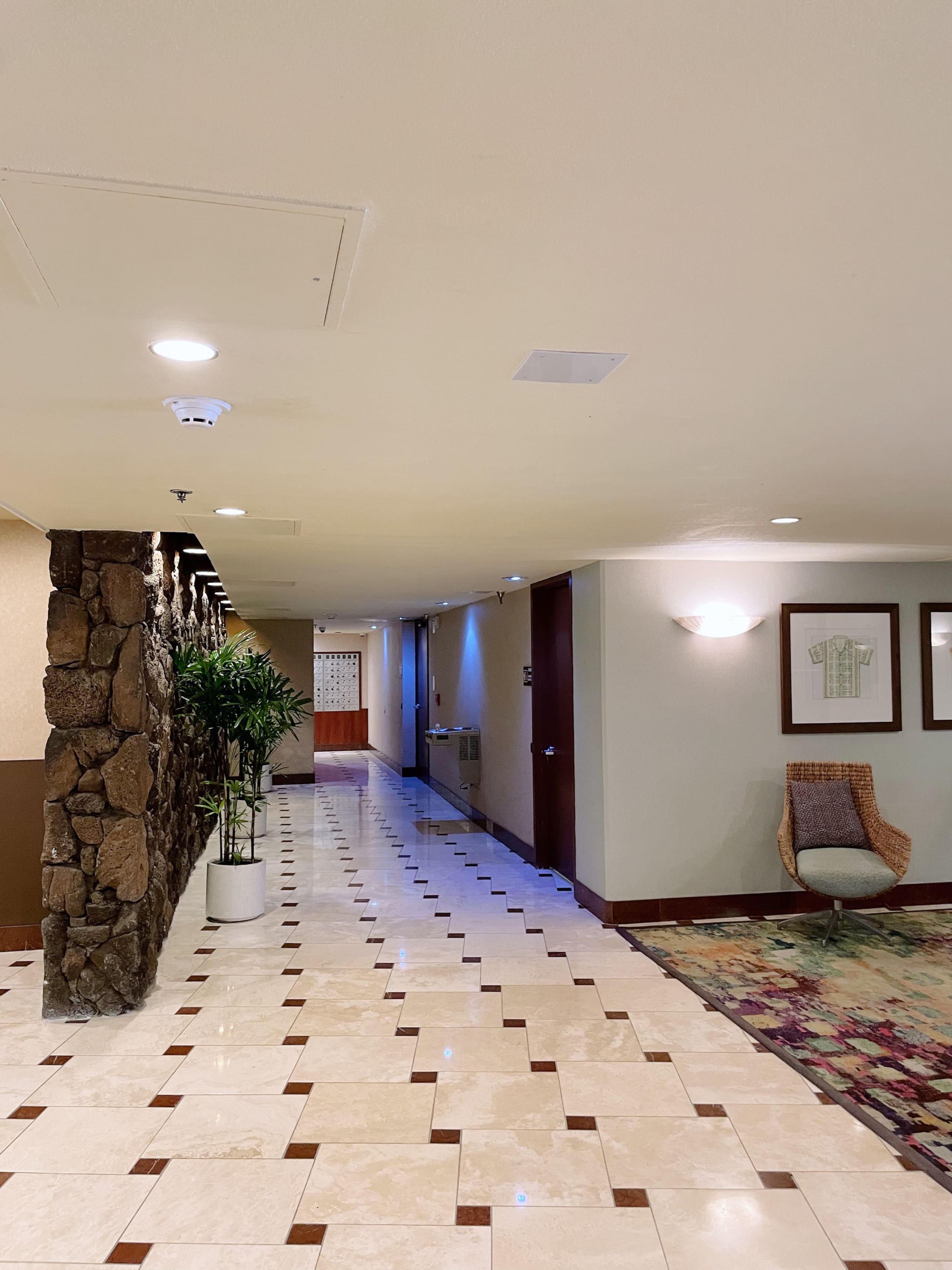 Condo in Honolulu · ★4.98 · Studio · 1 bed · 1 bath - Image 18