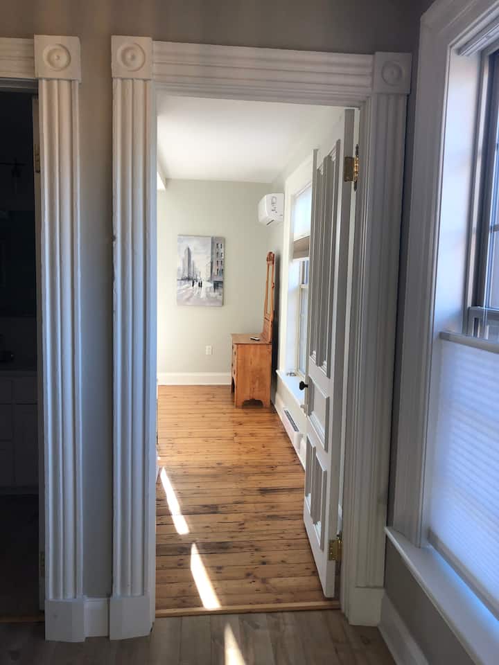 entrance to queen bedroom