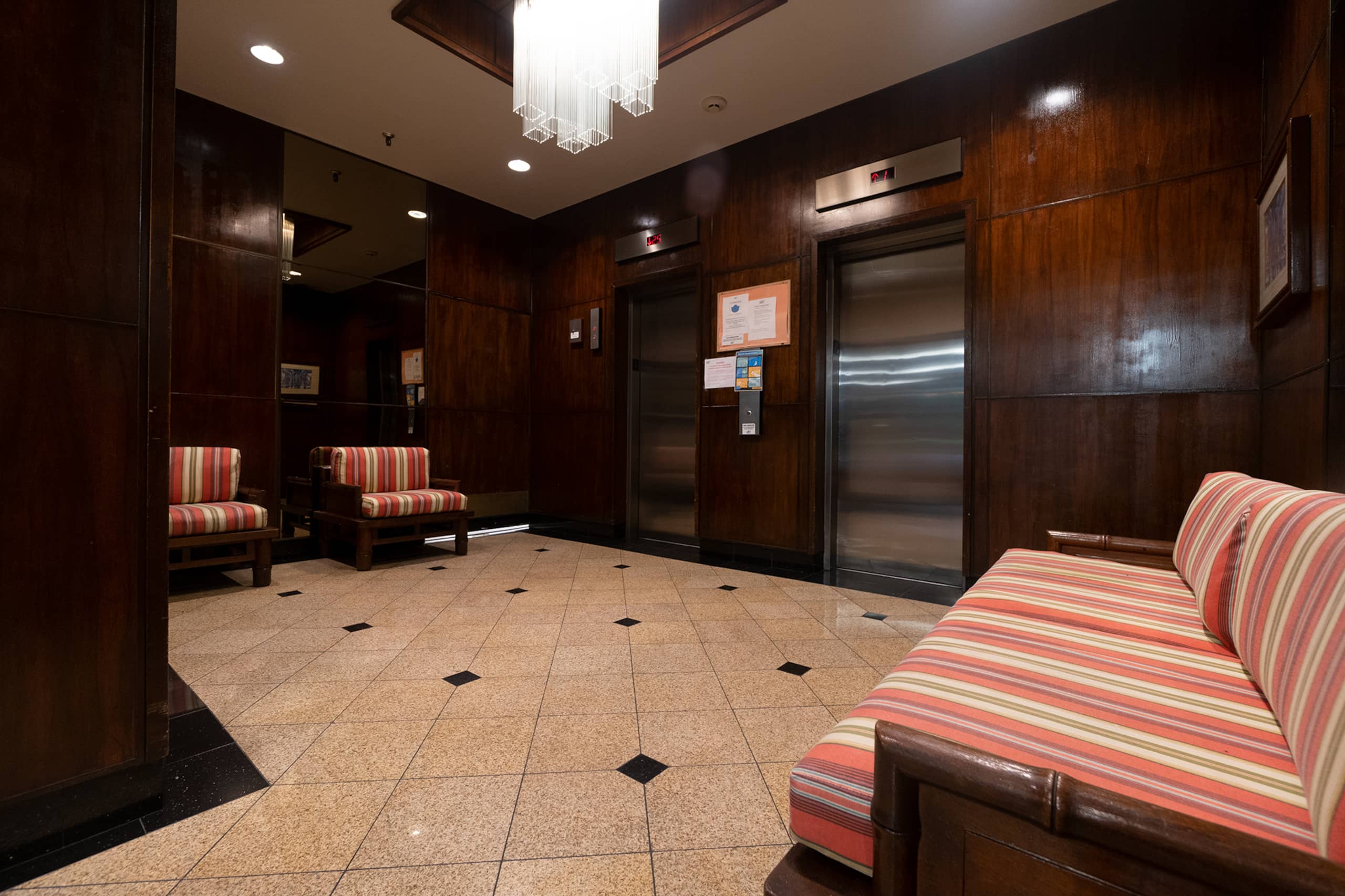 Condo in Honolulu · ★4.69 · 1 bedroom · 2 beds · 1 shared bath - Image 22
