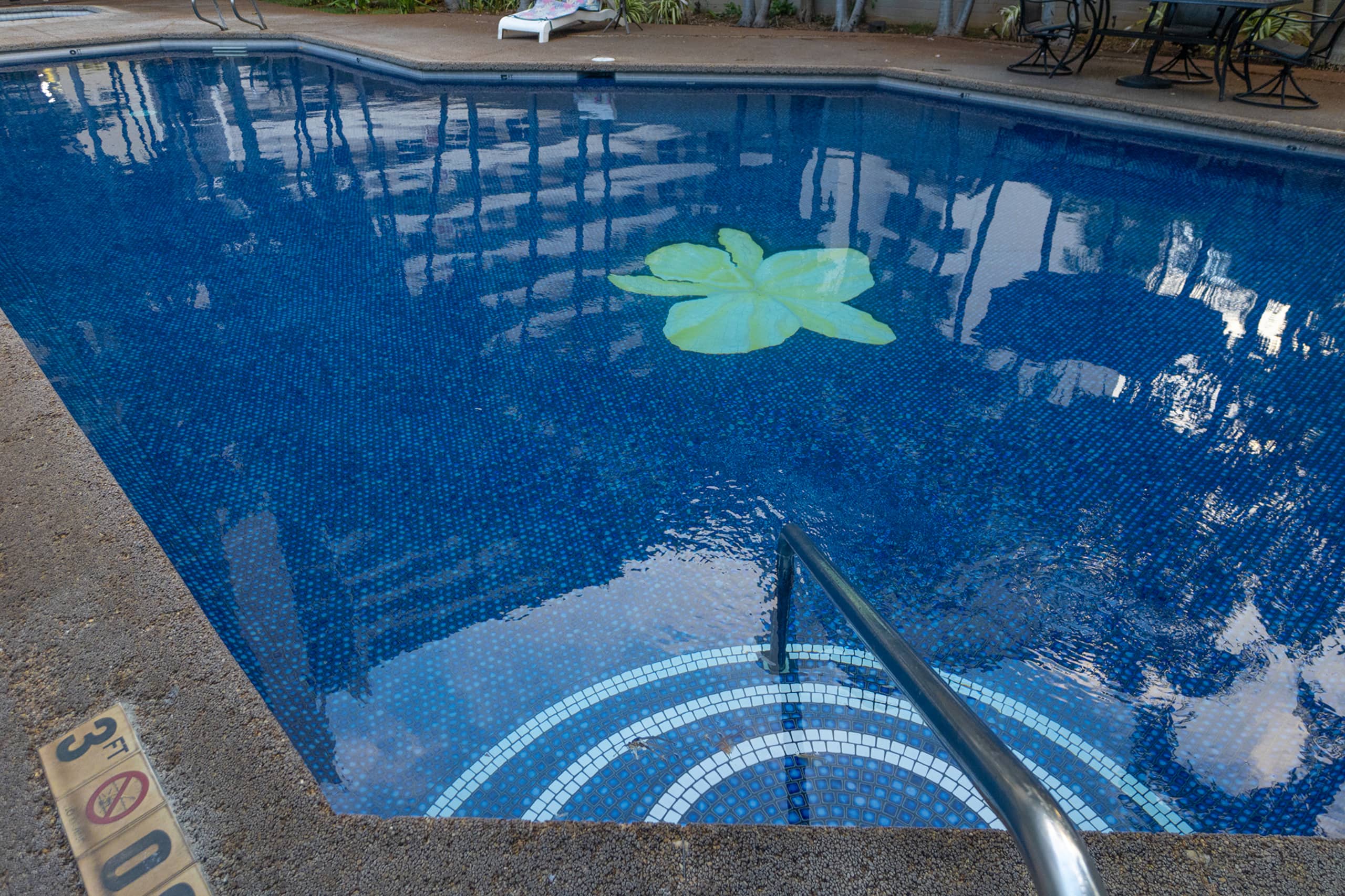 Condo in Honolulu · ★4.69 · 1 bedroom · 2 beds · 1 shared bath - Image 23