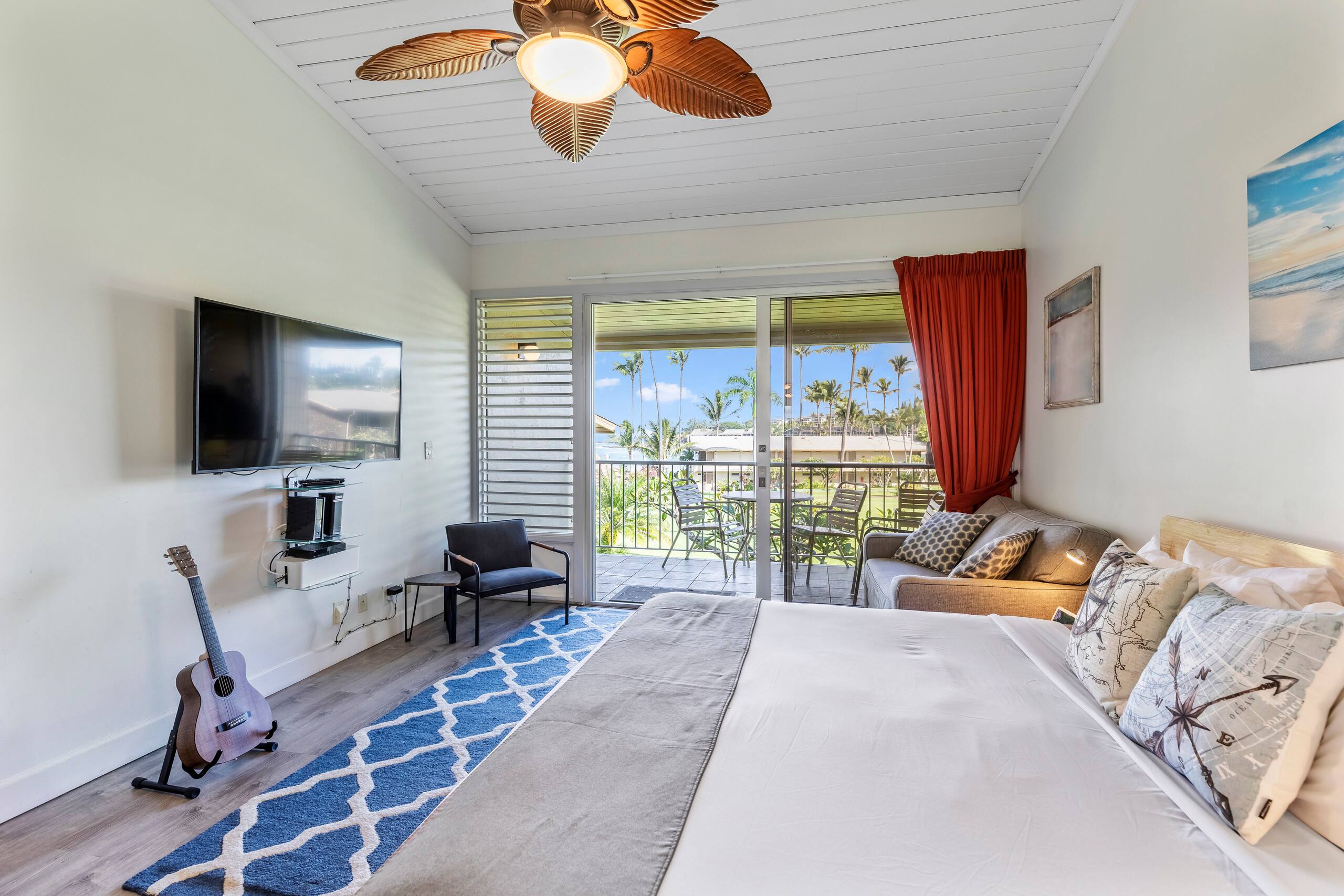 Condo in Lahaina · ★4.96 · Studio · 4 beds · 1 private bath - Image 3
