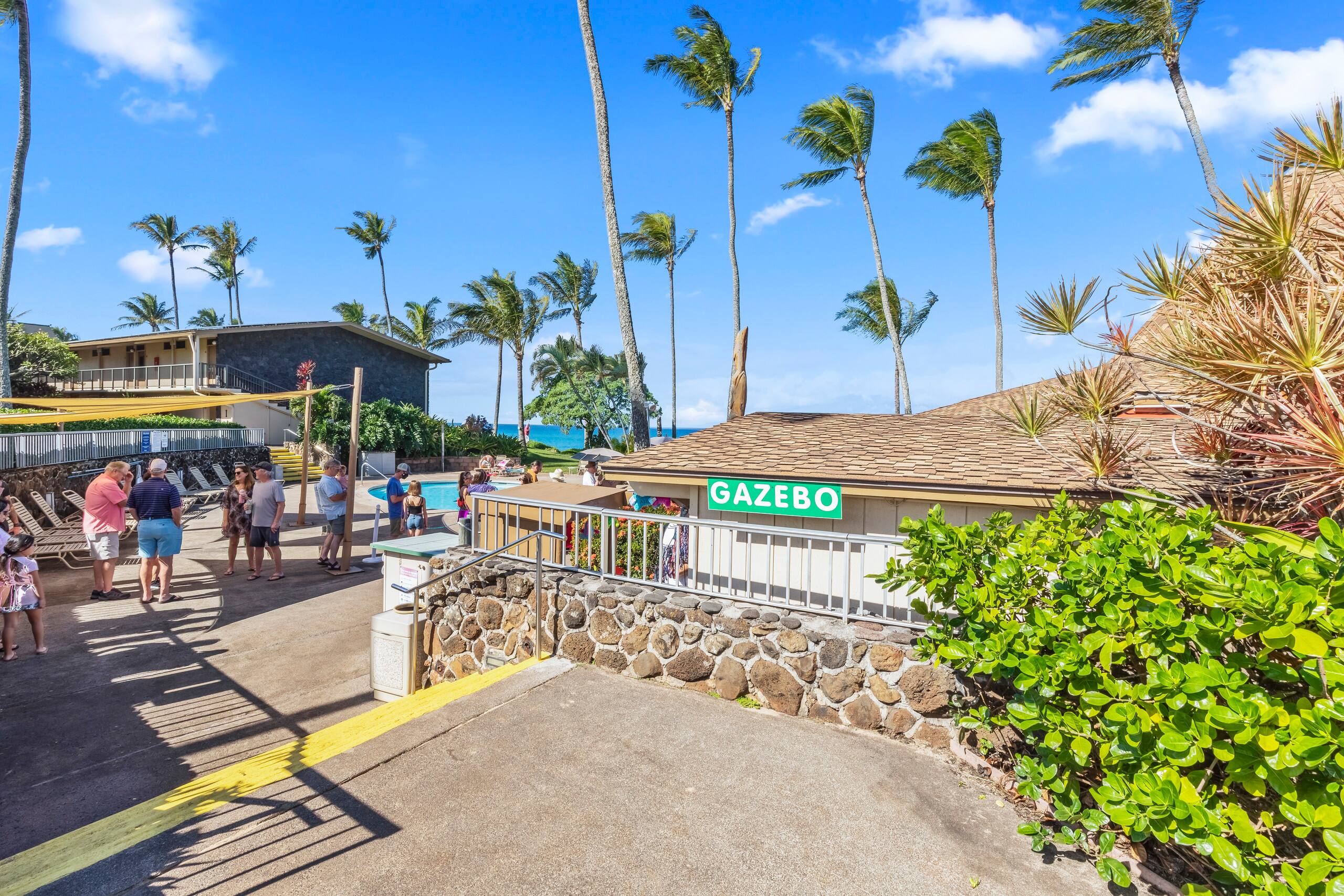 Condo in Lahaina · ★4.96 · Studio · 4 beds · 1 private bath - Image 22
