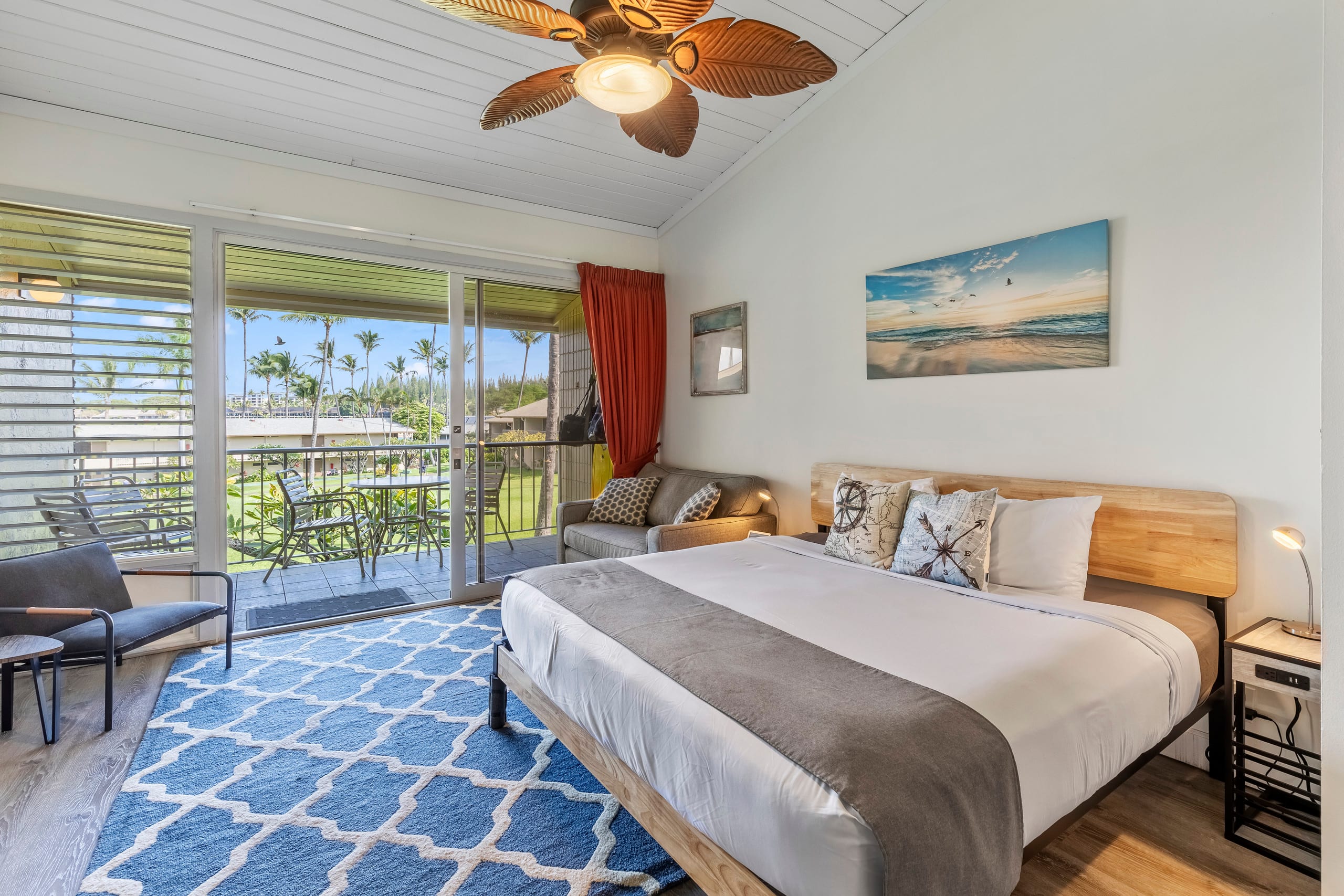 Condo in Lahaina · ★4.96 · Studio · 4 beds · 1 private bath - Image 2