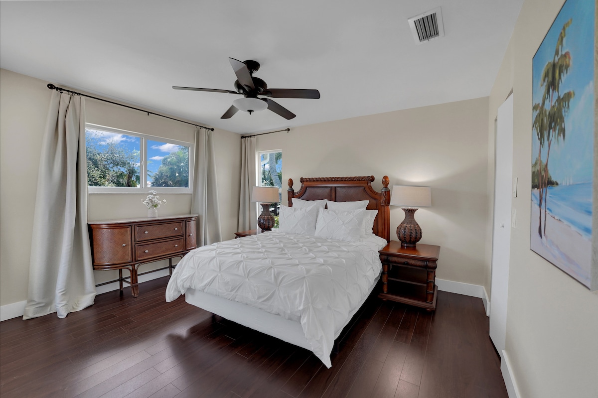 Segundo piso, relajante dormitorio tamaño queen 