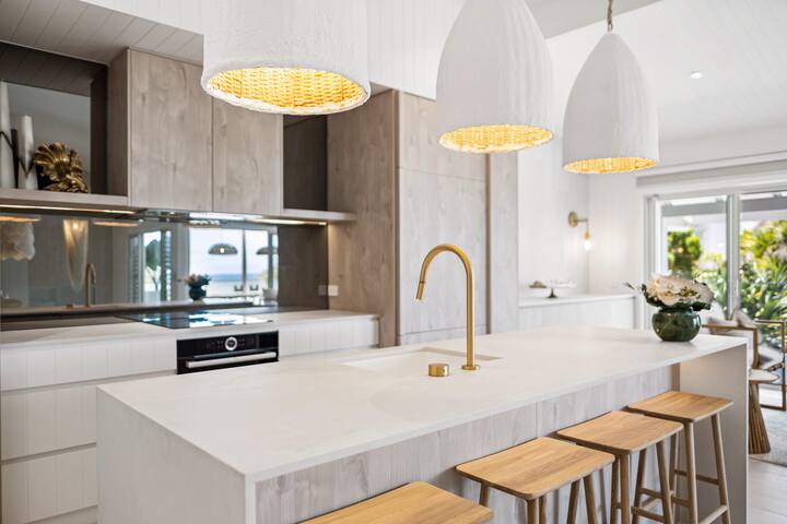 Luxury Beach Home with Views, 100m to Beach gallery image 5