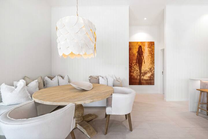 Luxury Beach Home with Views, 100m to Beach gallery image 4