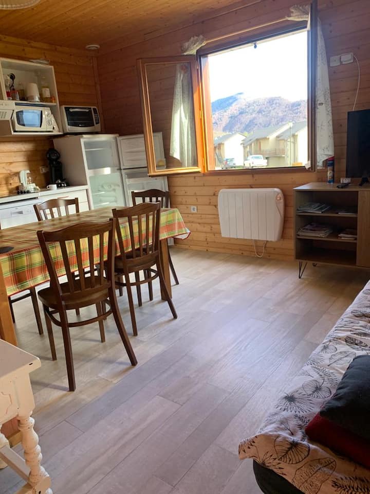 sala de estar totalmente equipada con vistas****