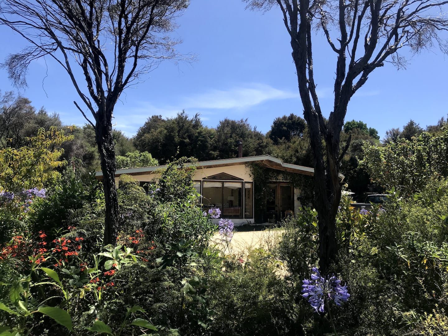 House In Stunning Setting 1