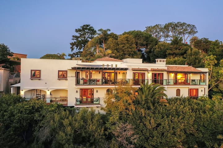 Luxury Ocean-View Retreat in La Jolla