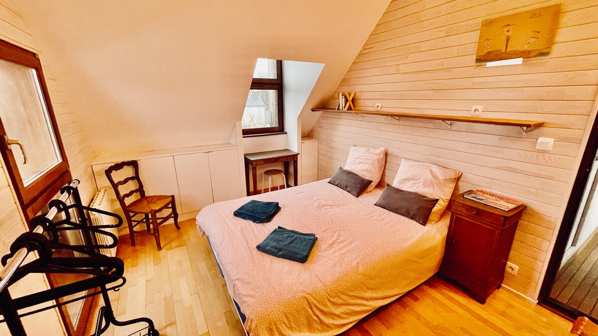 slaapkamer 2 (boven)