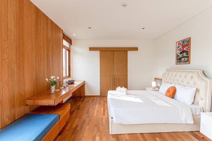 二楼第四间卧室