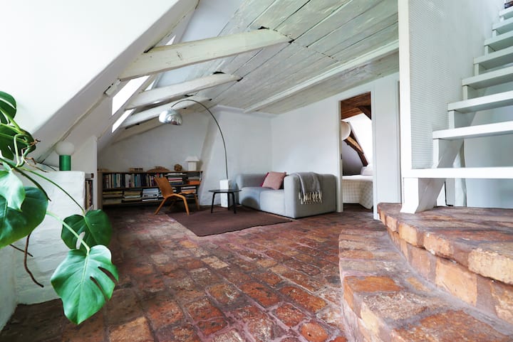Three Storeys In Old Town Townhouse - Stockholm