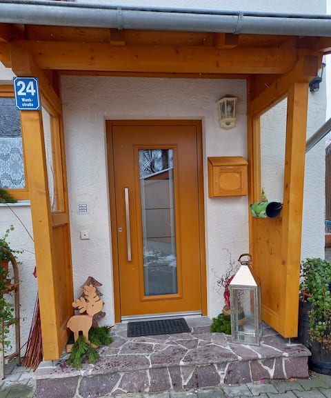 Top Airbnb: Apartment Wimberger FeWo Adler in the attic in Farchant