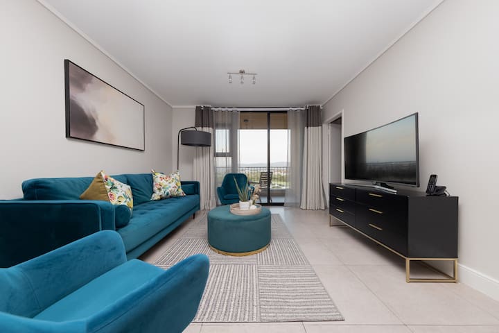 Power Backup-Next to Mall-WatersEdge 2-Bedroom Apt