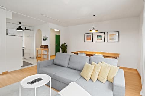 Central & Modern Apartment with Mountains view