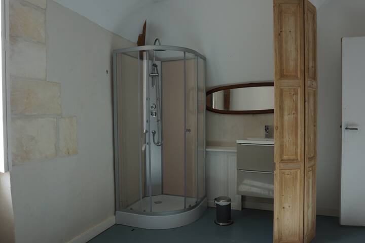 ห้องนอนที่ 6 3