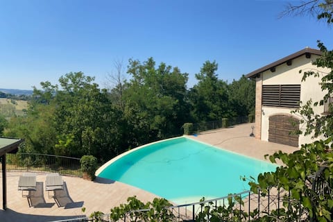 Country House in Exclusive use with Private Pool