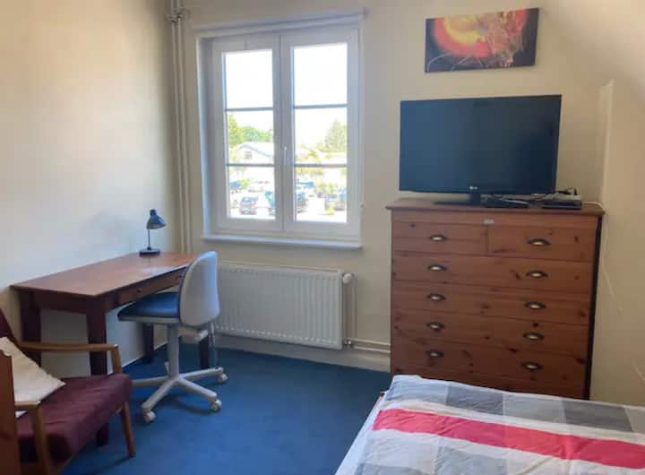 Cosy Guestroom near the City & University of Kiel Houses for Rent in