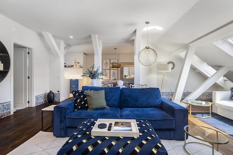Top performing Airbnb: NEW -Totally Renovated in 24- Luxury you deserve in Lisboa