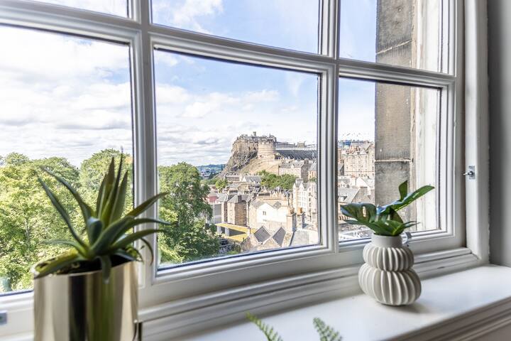 No.1 George IV Bridge – Two Bedroom Castle View gallery image 5