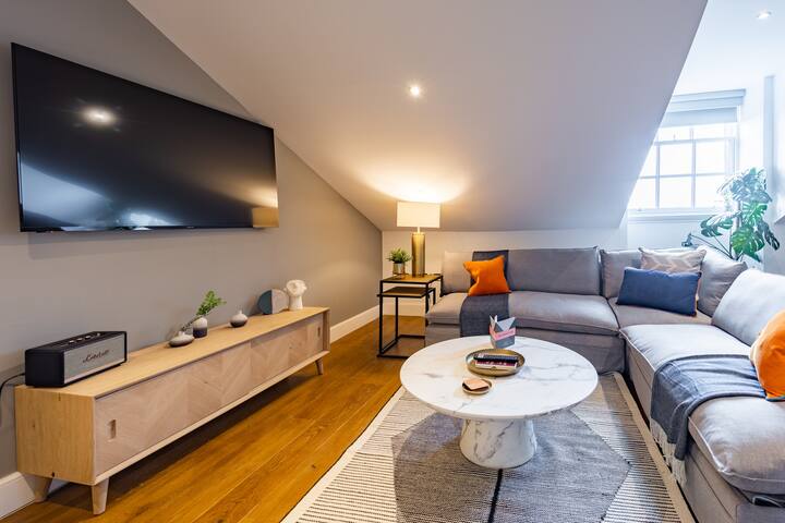 No.1 George IV Bridge – Two Bedroom Castle View gallery image 3