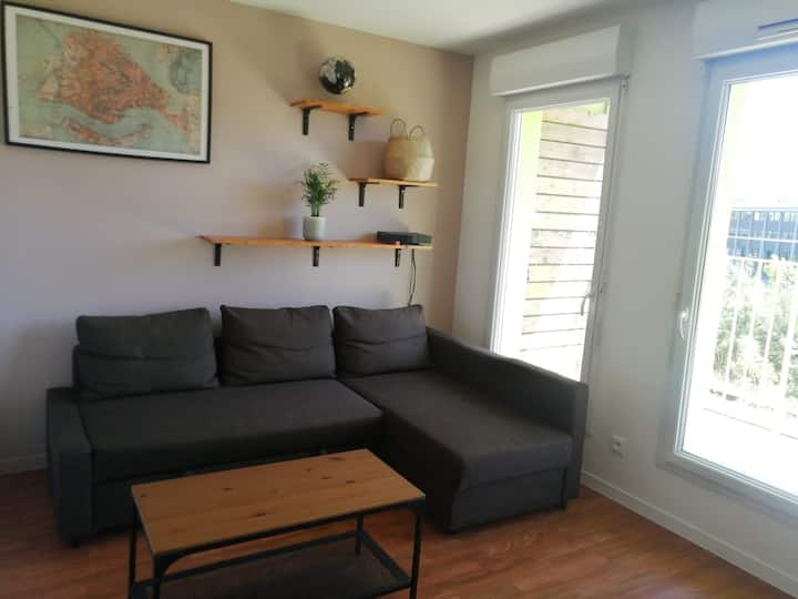Bright apartment close to the train station Apartments for Rent in