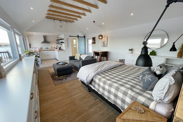 Interior bedside view.