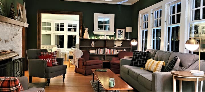 Arts And Crafts Home In Historic Neighborhood. - Wausau, WI