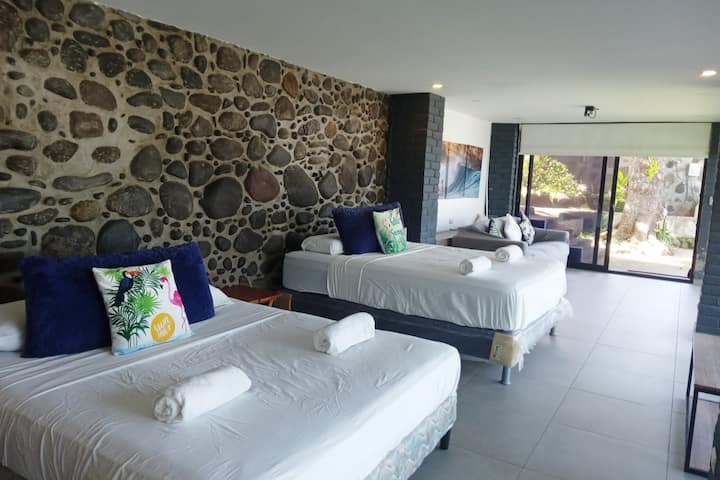 Cuarto Secundario en planta baja/次要卧室位于房源下层