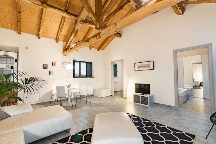 Modern Etna FarmHouse With Vineyard  And Terrace