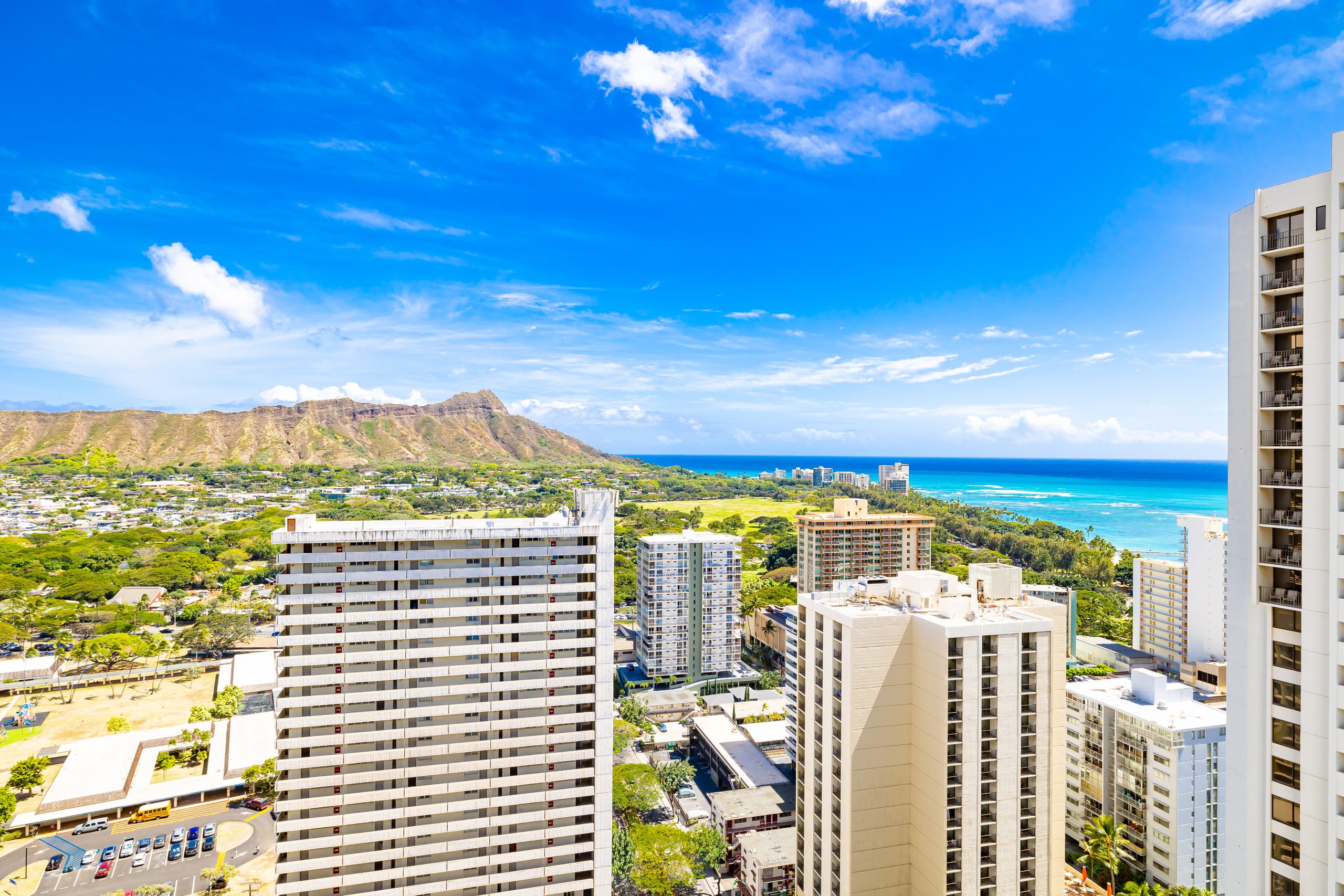 Condo in Honolulu · ★4.78 · 1 bedroom · 3 beds · 1 private bath - Image 21
