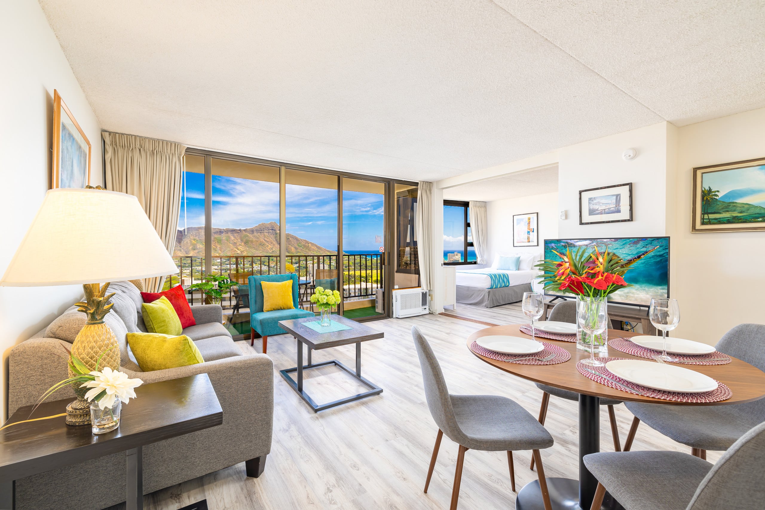 Condo in Honolulu · ★4.78 · 1 bedroom · 3 beds · 1 private bath - Image 6