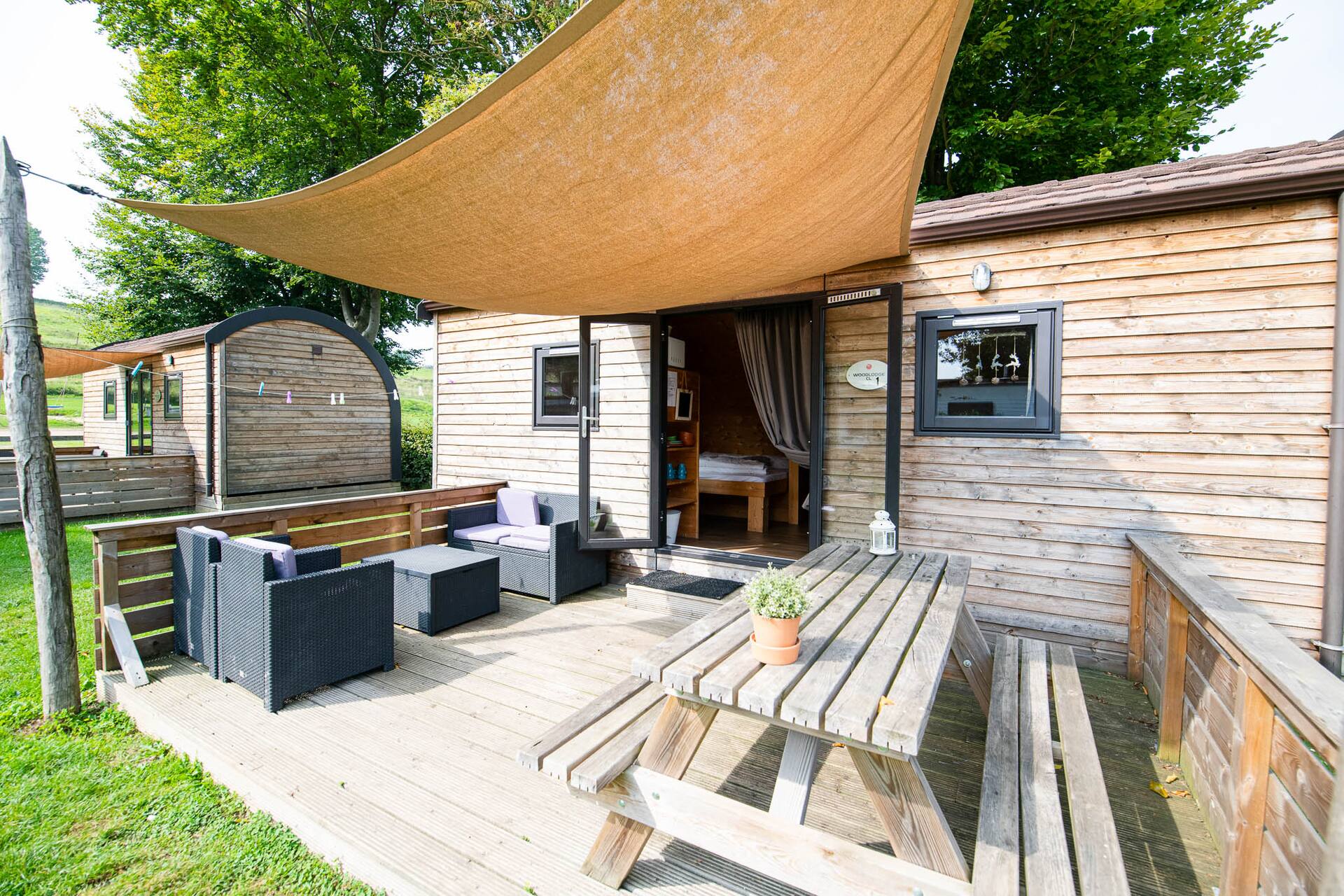 Cozy Woodlodge M