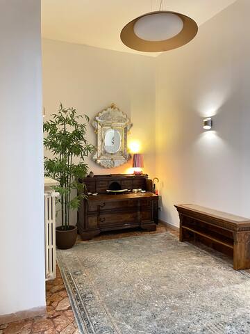 CA’ MOCENICO NOBILE WITH BALCONY gallery image 4